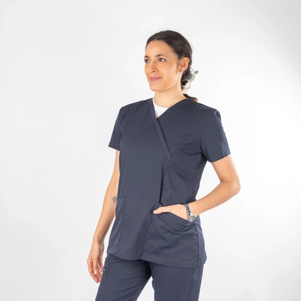Blusa Clínica Azul Marino Área Médica Mujer Entallada - Ale - Imagen 4