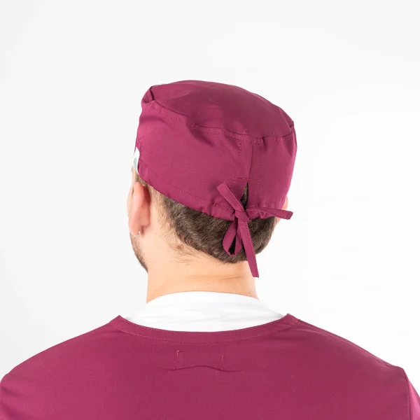 Gorro Clínico Burdeo Tecnólogo Unisex con Amarras - Imagen 5