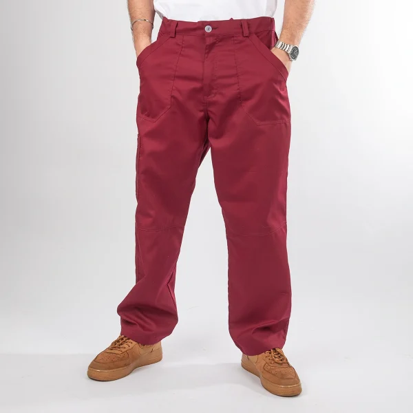 Pantalón Clínico Burdeo Tecnólogo en gabardina Modelo Lucas